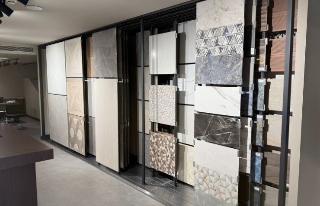 SHOWROOM