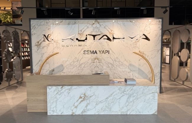 SHOWROOM