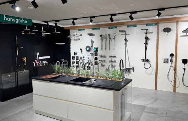 SHOWROOM
